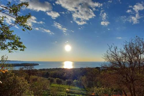 Muggia House | Ideal Casa Vacanza tra Cielo e Mare for Families & Pets