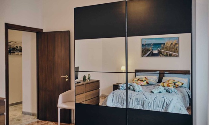 Brindisi Histotic Center Apartment | Beautiful Casa Vacanze Asariel with Sea Views & Amenities