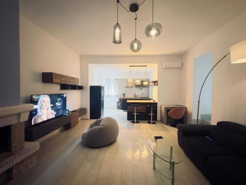 Procida House | Discover Casa Vacanze Aurelia: 4-Star Family-Friendly Retreat