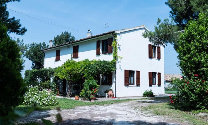 Camerata Picena Apartment | Ideal Getaway at Casa Vacanze Cassero with Ocean Views