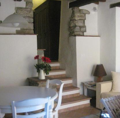Sassetta House | Guest Rated Casa Vacanze del Borgo: Family & Pet Friendly