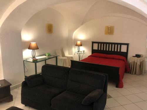 Biancavilla House | Pet-Friendly Casa Vacanze Gaia: Top Rated Family Getaway
