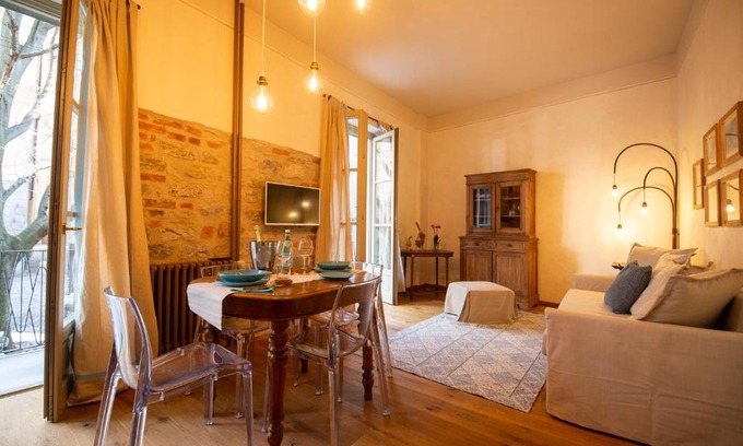 Citta Alta Apartment | Guest Rated: Casa Vacanze Gombito 4 in Scenic Bergamo Alta