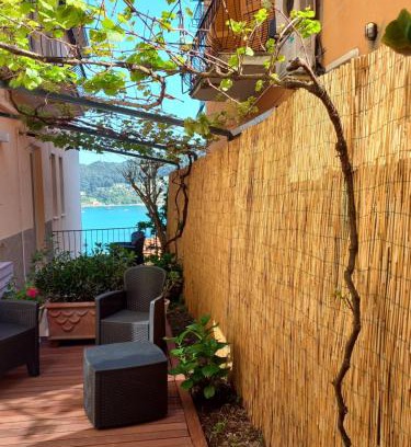 Portovenere Apartment | Unforgettable Stays at Casa Vacanze Ibiscus - 10/10 Rating!