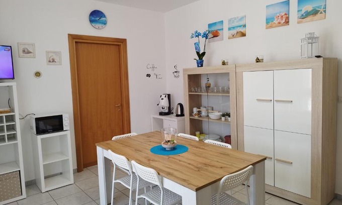 Torre Suda House | Guest Rated 10/10: Casa vacanze Il sorriso di Emi Escape