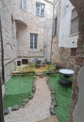 Todi Apartment | Pet-Friendly Elegance at Casa vacanze Iris - Guest Rated 9.1