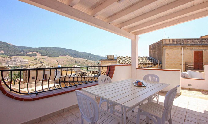 Sambuca di Sicilia House | Comfortable 2 Bedroom Stay in Sambuca di Sicilia