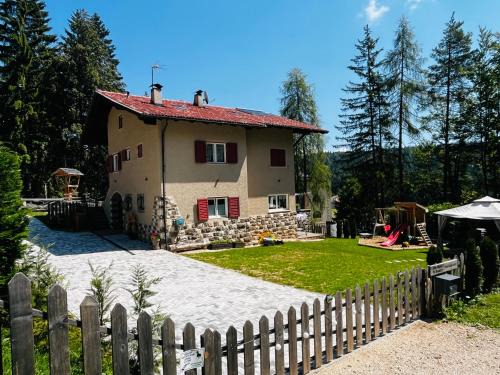 Mendola Apartment | Pet and Child-Friendly Stay at Casa Vacanze Natura
