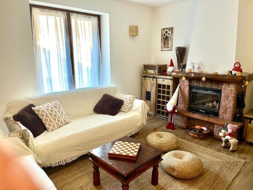 Oltre il Colle Apartment | Discover CASA VACANZE OLTRE IL COLLE - Family & Pet Friendly