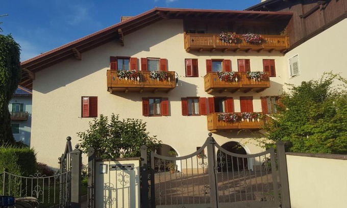 Romeno Apartment | Guest Rated: Casa Vacanze Paola - Family & Pet Friendly Stay
