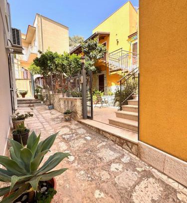 Valderice Apartment | Stunning Casa Vacanze S. Marco with Oceanfront Views