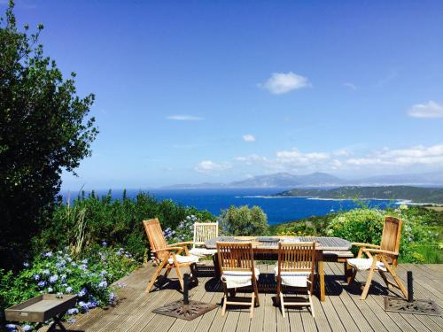 Coti-Chiavari House | Casa Vadde Lungha: Breathtaking Sea Views & Family-Friendly