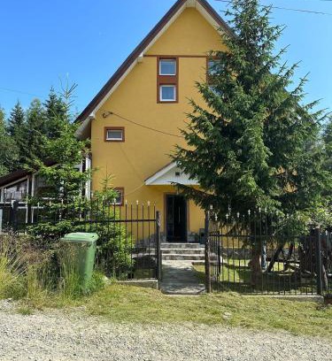 Ranca Cabin | Unforgettable Stay at Casa Valea Gilortului - 10/10 Rating