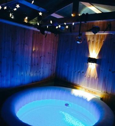 Cardenete House | Guest Rated 10/10: Casa Valle del Hontanar Retreat