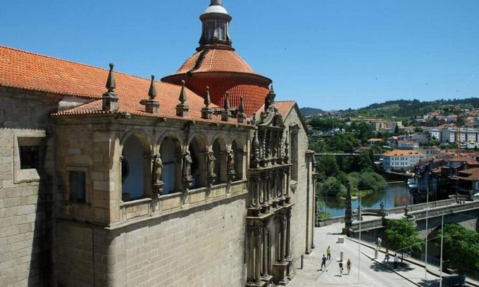 Amarante Apartment | Enjoy Family-Friendly Stays at Casa Valverde II