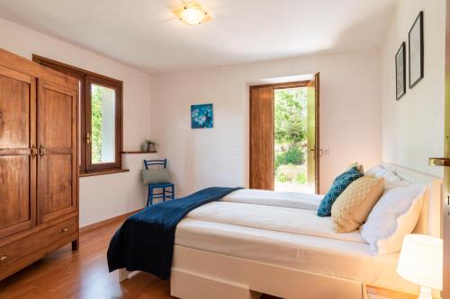 Tremosine House | Discover Casa Varice: Pet-Friendly 4-Star Family Escape