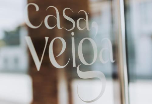 Valdovino House | Discover Comfort at Casa Veiga: Family-Friendly Retreat