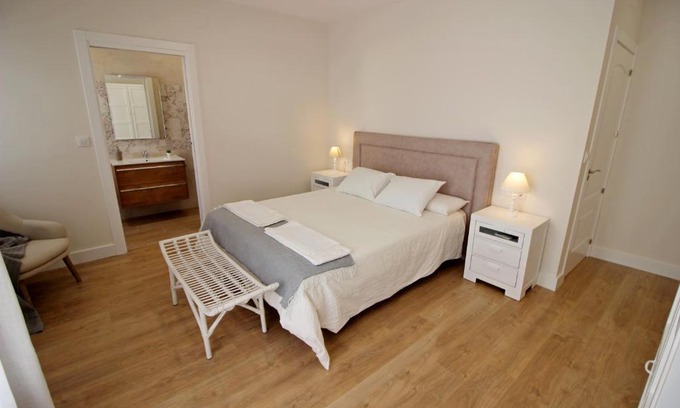 Losar de la Vera House | Experience Casa Verata: 4-Star Hotel with Family & Pet Amenities