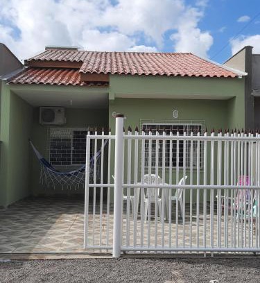 Itapoa House | Family-Friendly Retreat at Casa Verde de Ferias Itapoá-SC
