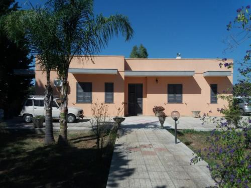 Arnesano House | Family-Friendly Stays at CASA VIANNA with Pet Amenities
