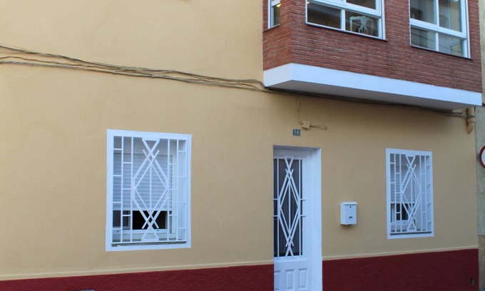 Benissanet House | Discover CASA VICTOR: Top-Rated Stay with Spa & Breakfast