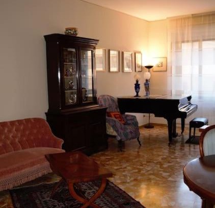 Cremona Apartment | Welcoming Casa Vida: Family-Friendly & Accessible Retreat