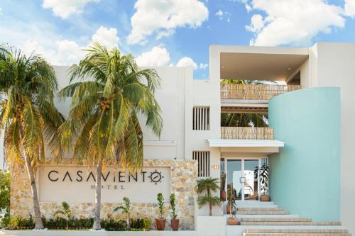 Ciudad del Carmen Hotel | Relax at Casa Viento Hotel with Oceanfront Rooms & Pool
