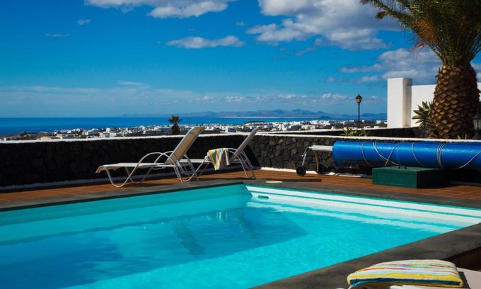 Tias House | Pet-Friendly Casa Villa La Vega with Oceanfront Pool