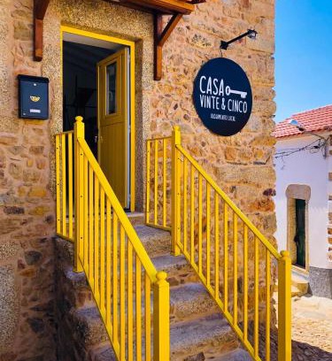 Penha Garcia Apartment | Casa Vinte & Cinco: Pet Friendly with Spa and Restaurant
