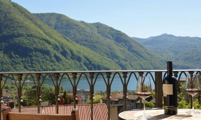 Porlezza House | Child-Friendly CASA VISTA: Guest Rated 9.2/10