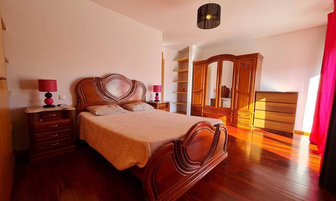 Apulia e Fao House | Relaxing Retreat at Casa Vista RIO Esposende with Spa & Breakfast