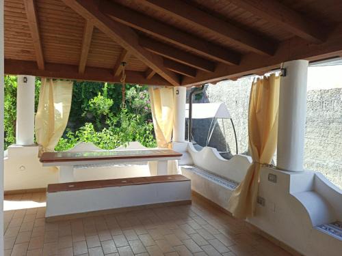 Vulcano Porto House | Exceptional Casa Volcanalia: Pet-Friendly Family Retreat
