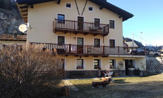 La Thuile Apartment | Relaxing Oceanfront Stay at Casa Walter - Guest Rated 9.4