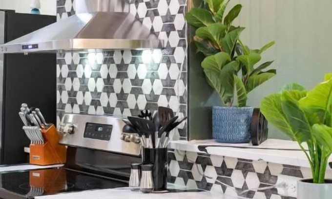 South Central Omaha House | Inviting Casa Westside: A Pet-Friendly Retreat with Spa