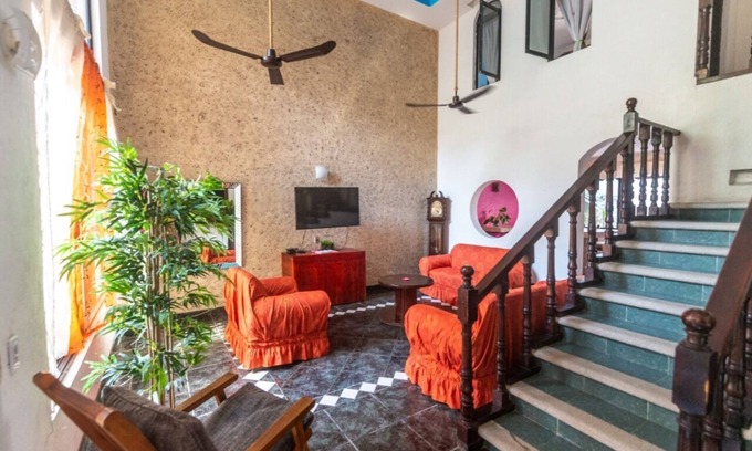 Almacen House | Perfect Getaway: Casa Yoli Near Beaches & Downtown