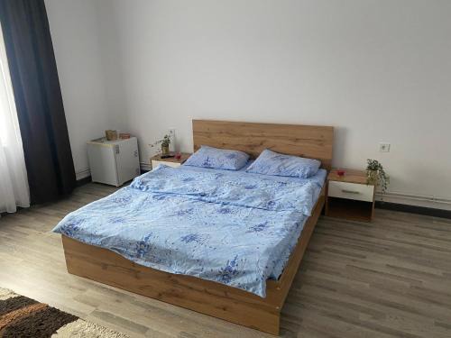 Seini House | Casa Zeus: Family-Friendly Stay with Breakfast & Kitchen