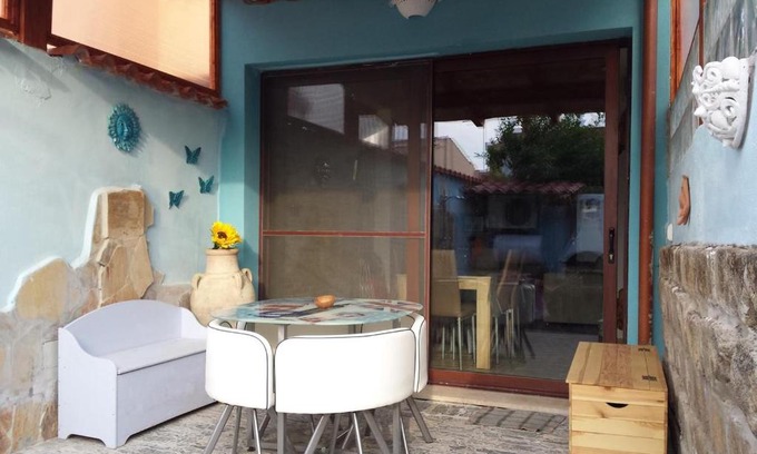 Cabras Apartment | Family-Friendly Retreat at Casa Zia Mariolina Awaits