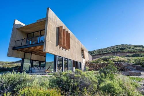 El Sauzal Villa | Casa Zilin - Cuatro Cuatros: Family-Friendly Retreat