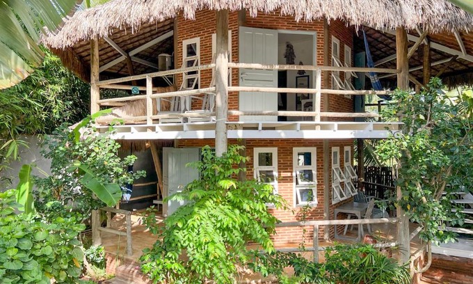 Icarai de Amontada Villa | Discover Casa Zulu Umoya: Pet-Friendly Retreat with Pool