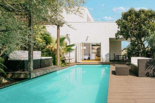 Kamakura Villa | Oceanfront Casablanca Pool House with Hot Tub & Ocean Views