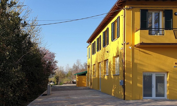 Castel San Pietro Terme Condo | Family-Friendly Getaway at Casadelfalegname with Breakfast