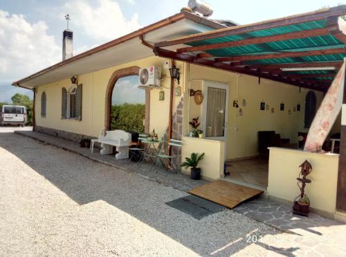 Latina Bed & Breakfast | Oceanfront Retreat at Casa Dolce Casa Latina - Rated 9/10
