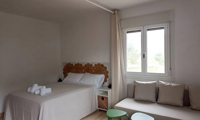 O Grove Condo | Family-Friendly Retreat at Casal do Crego Awaiting You
