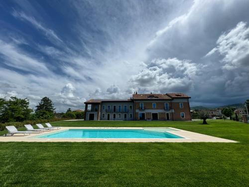 Codevilla Bed & Breakfast | Discover Casale Auriga: Oceanfront Stay with Pool & Dining