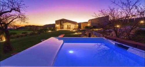 Ragusa Villa | Casale del Mandorlo piscina - jacuzzi riscaldata