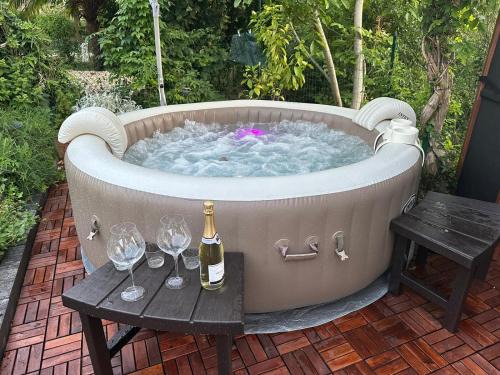 Piea Apartment | Pet-Friendly Casale di Anna with Ocean View & Hot Tub
