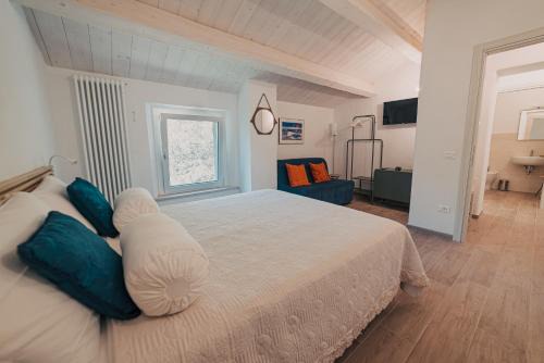Urbino Apartment | Beautiful Oceanfront Retreat at Casale di Nicolò