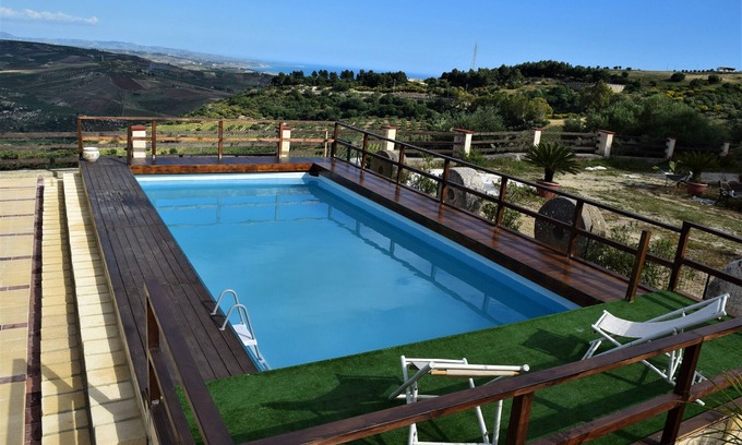 Sciacca Apartment | Top-Rated Casale Galati Apartment with Oceanfront Pool