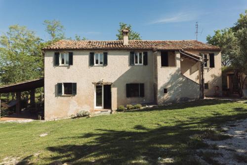 Pergola House | Discover Casale Grifondoro: Pet-Friendly with Ocean Views