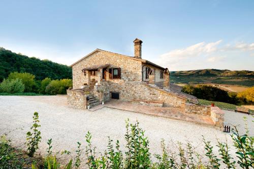 Acqua Loreto Bed & Breakfast | Pet-Friendly Retreat at Casale Le Orme with Ocean Views